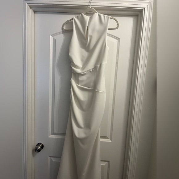 BHLDN Elegant White Wedding Dress - Picture 3 of 6